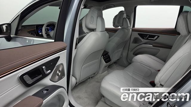 MERCEDES-BENZ EQS SUV X296 2023 — 31 953 км, серебристо-серый, Корея — под ключ — фото 12