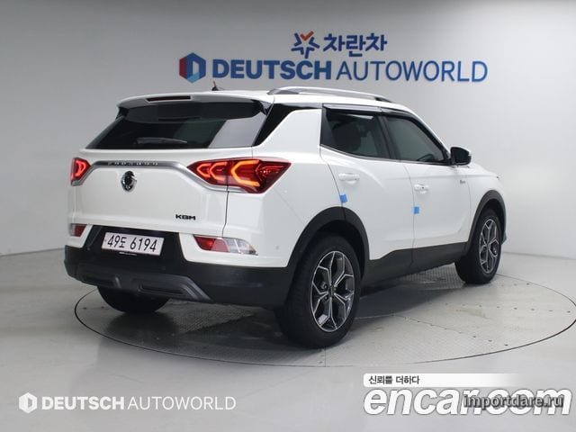 KGM Beautiful Korando сбоку