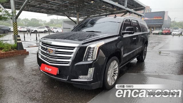 CADILLAC ESCALADE 2018 — 148 379 км, чёрный, Корея — под ключ — фото 1