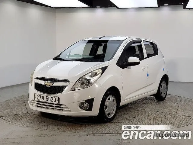 CHEVROLET SPARK 2012 — 104 000 км, белый, Корея — под ключ — фото 1