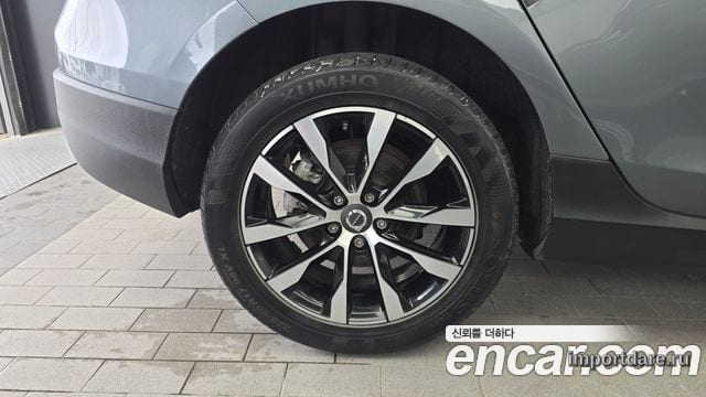 VOLVO V40 CROSS COUNTRY 2019 — 90 665 км, серый, Корея — под ключ — фото 5