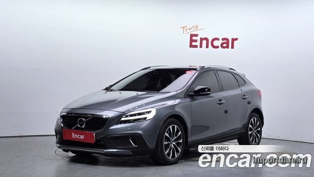 Volvo V40 2019