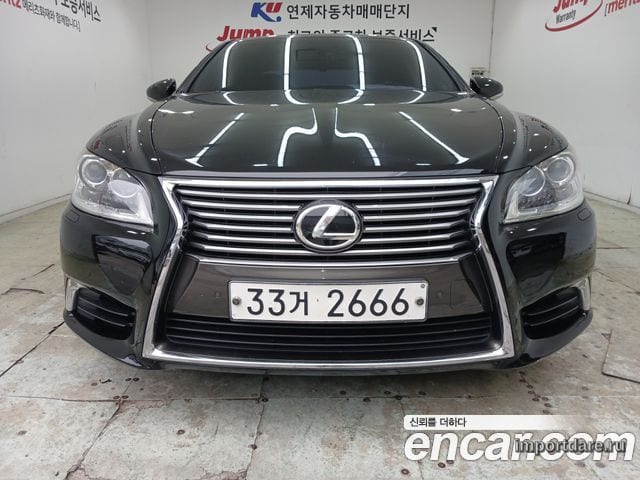 Lexus LS460 2014