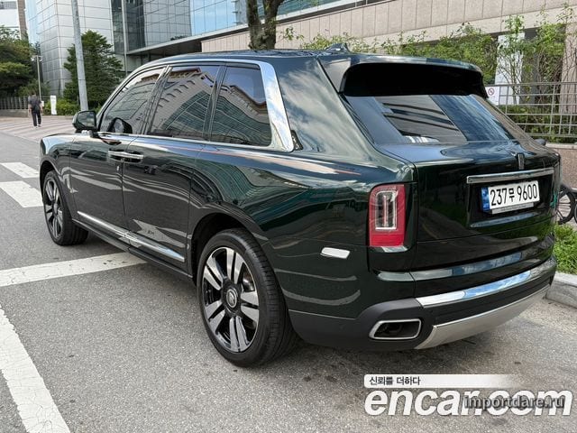 ROLLS-ROYCE CULLINAN 2023 — 15 500 км, тёмно-зелёный, Корея — под ключ — фото 2