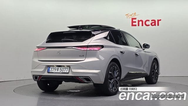 Citroen DS4 сбоку
