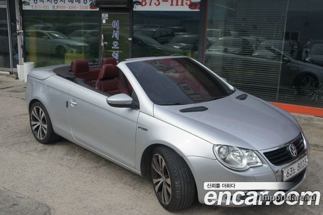 Volkswagen Eos сзади