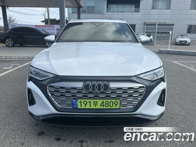 AUDI Q8 E-TRON 2024 — 26 000 км, белый, Корея — под ключ — фото 3