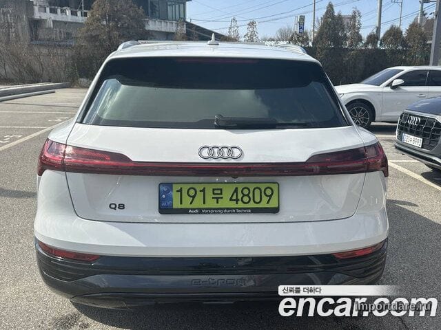 AUDI Q8 E-TRON 2024 — 26 000 км, белый, Корея — под ключ — фото 4