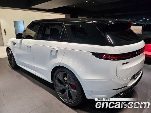 LAND ROVER RANGE ROVER SPORT 2023 — 20 300 км, белый, Корея — под ключ — фото 4