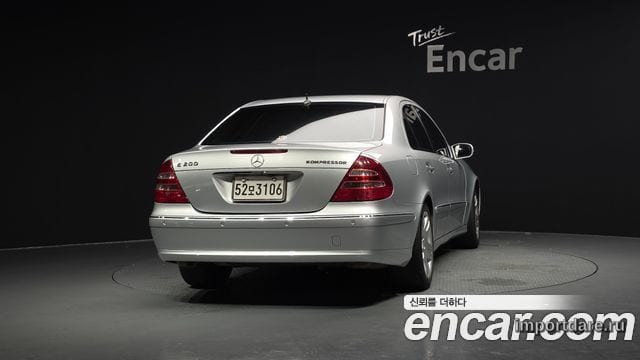 MERCEDES-BENZ E-CLASS W211 2005 — 265 651 км, серебристый, Корея — под ключ — фото 4