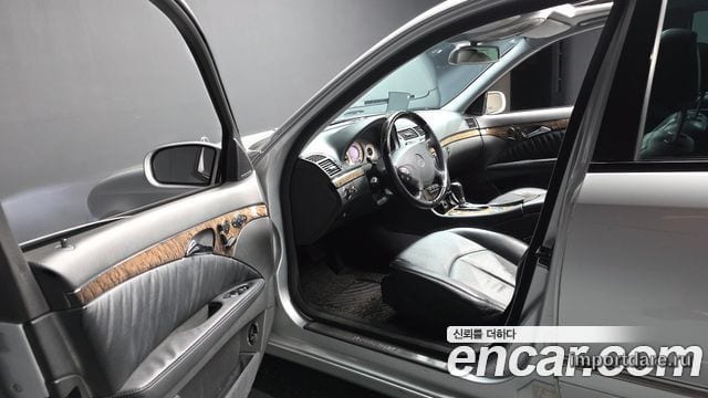 MERCEDES-BENZ E-CLASS W211 2005 — 265 651 км, серебристый, Корея — под ключ — фото 10