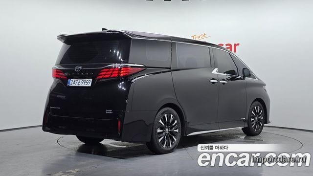Toyota Alphard интерьер