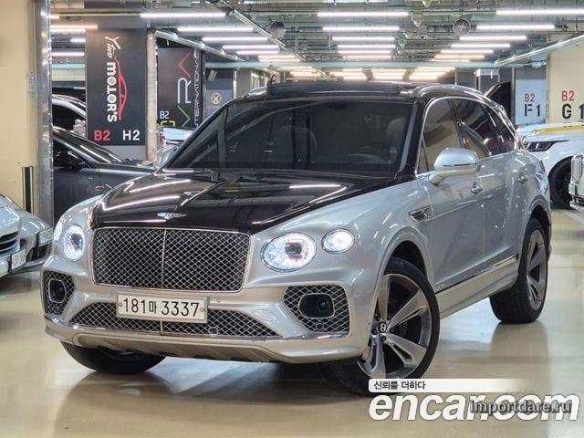 BENTLEY BENTAYGA 2023 — 42 864 км, коричневый, Корея — под ключ — фото 11