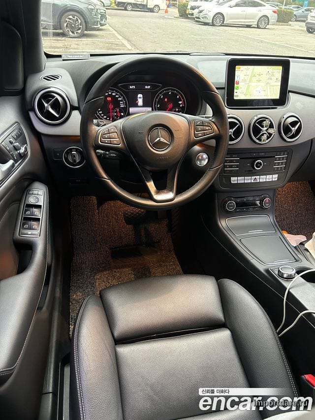 MERCEDES-BENZ B-CLASS W246 2017 — 165 549 км, серебристый, Корея — под ключ — фото 6