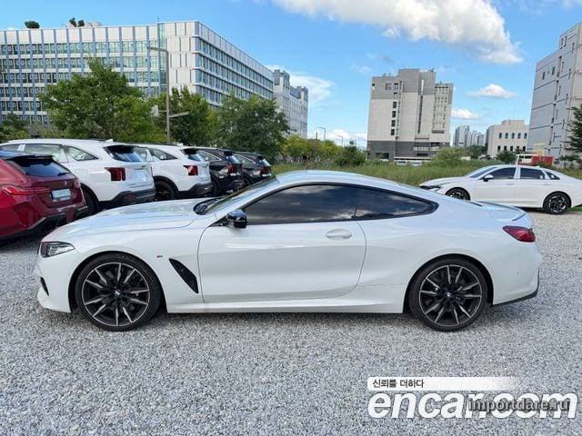 BMW 8 Series интерьер