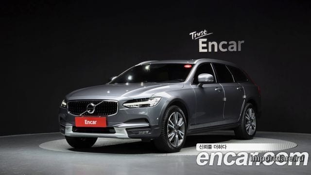 VOLVO V90 CROSS COUNTRY 2019 — 161 769 км, серый, Корея — под ключ — фото 1