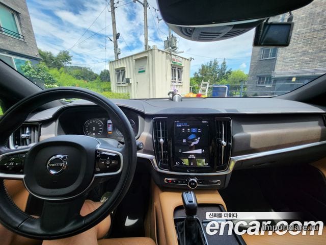 VOLVO V90 CROSS COUNTRY 2018 — 74 000 км, серый, Корея — под ключ — фото 10