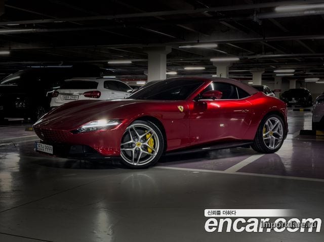 Ferrari Roma сбоку