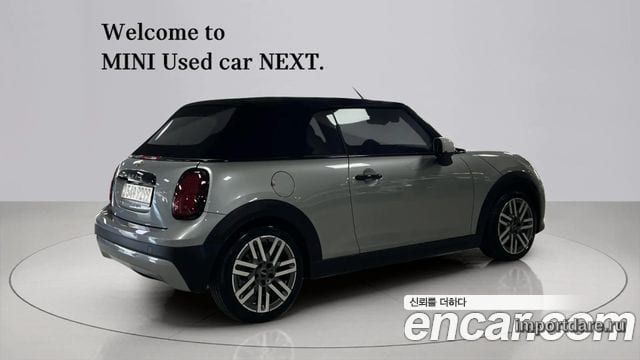 MINI Cooper Convertible сбоку