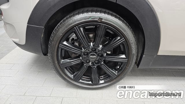 MINI COOPER S CLUBMAN 2023 — 48 791 км, серебристо-серый, Корея — под ключ — фото 5