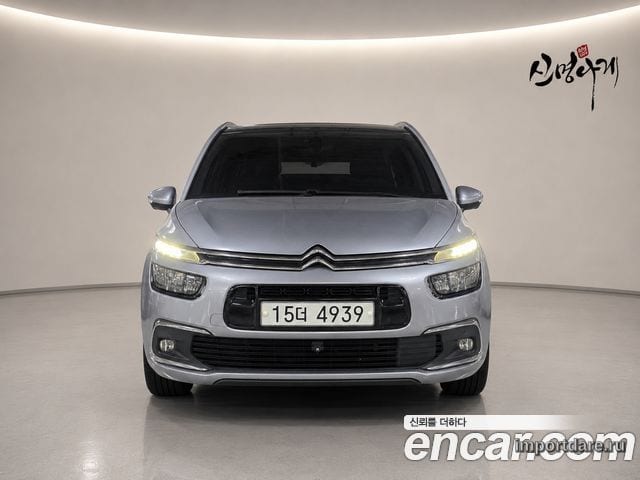 Citroen C4 Picasso сбоку