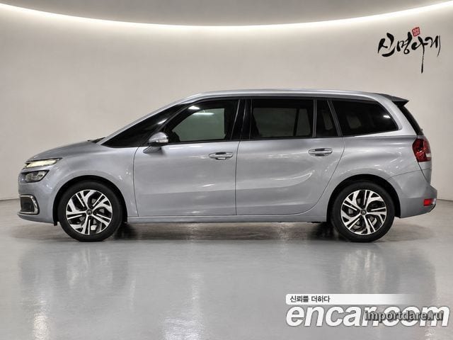 Citroen C4 Picasso интерьер
