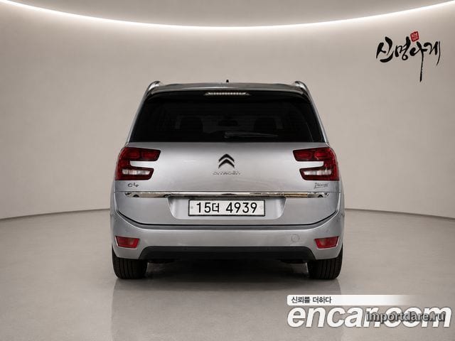 Citroen C4 Picasso сзади