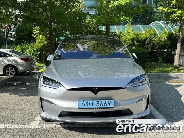 Tesla Model X 2026