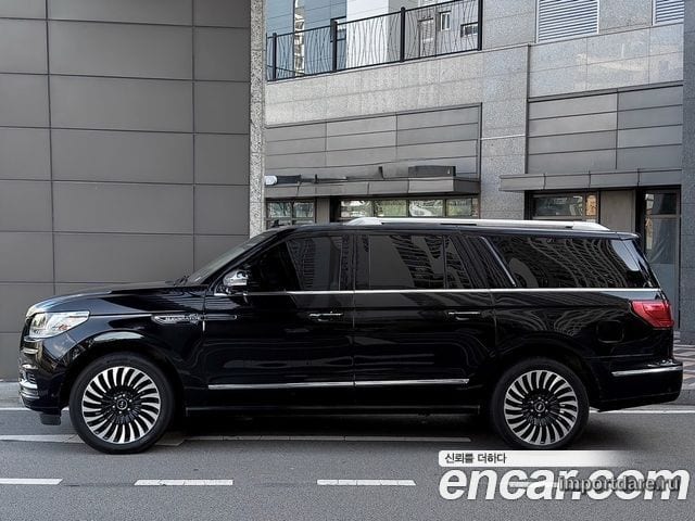 LINCOLN NAVIGATOR 2021 — 104 000 км, чёрный, Корея — под ключ — фото 3