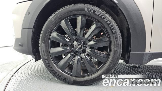MINI COOPER COUNTRYMAN 2024 — 5 611 км, светло-золотистый, Корея — под ключ — фото 5