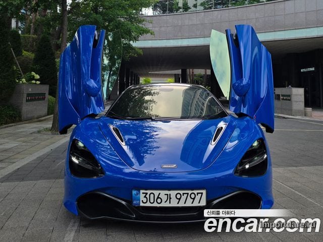 Mclaren 720S интерьер