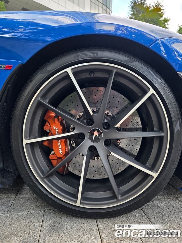 Mclaren 720S детали
