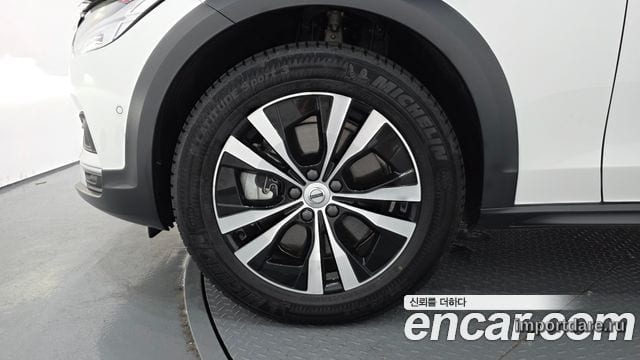 Volvo V90 Cross Country детали