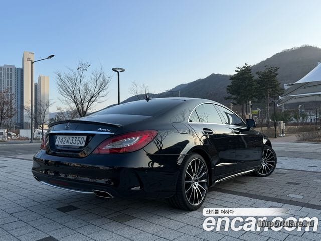 MERCEDES-BENZ CLS-CLASS W218 2017 — 98 000 км, чёрный, Корея — под ключ — фото 2