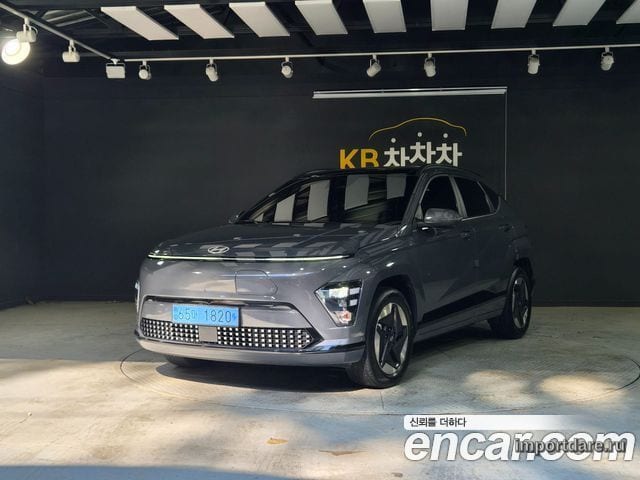 Hyundai Kona Electric сбоку