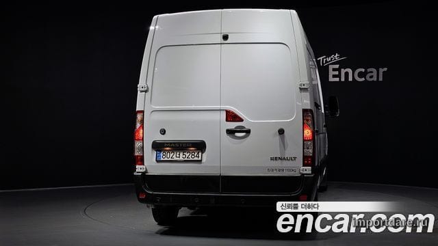 Renault Korea Master сзади