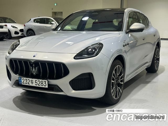 MASERATI GRECALE 2024 — 6 000 км, светло-серебристый, Корея — под ключ — фото 1