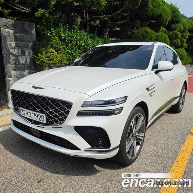 Genesis GV80 сбоку