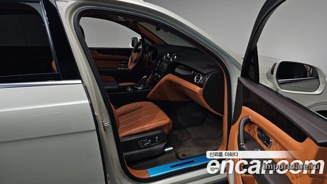 BENTLEY BENTAYGA 2018 — 38 696 км, белый-перламутр, Корея — под ключ — фото 11
