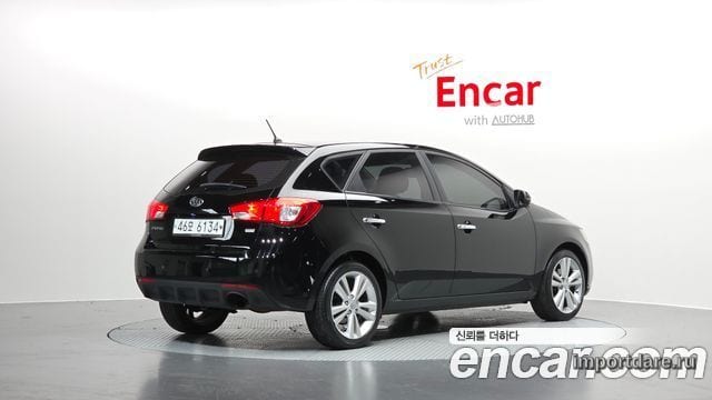 Kia Forte Hatchback 2011