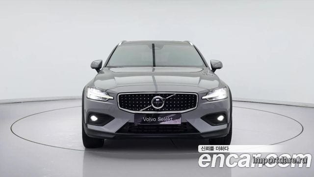 VOLVO V60 CROSS COUNTRY 2024 — 22 170 км, серебристо-серый, Корея — под ключ — фото 2