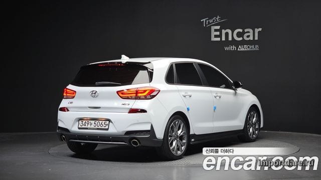 Hyundai I30 сбоку