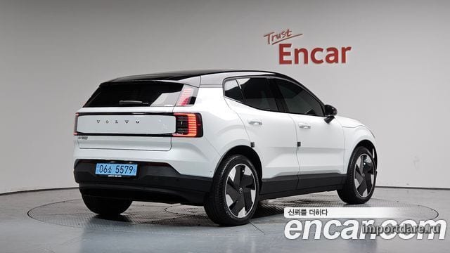 Volvo EX30 2025