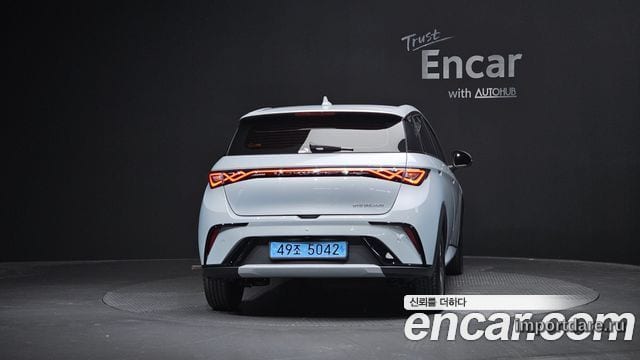 BYD DOLPHIN 2026 — 233 км, светло-серебристый, Корея — под ключ — фото 4