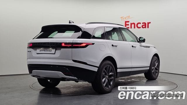 Land Rover Range Rover Velar сбоку