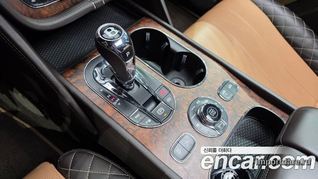 BENTLEY BENTAYGA 2018 — 59 496 км, белый-перламутр, Корея — под ключ — фото 9