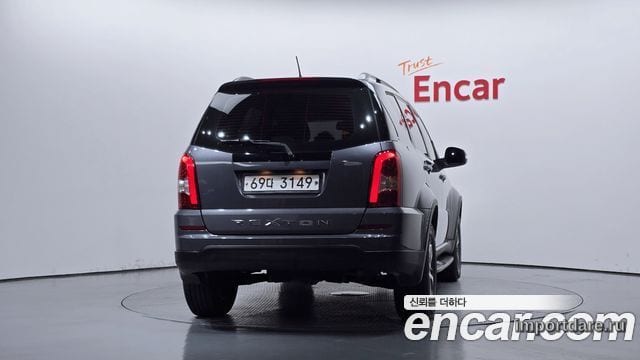 KGM Rexton W сзади
