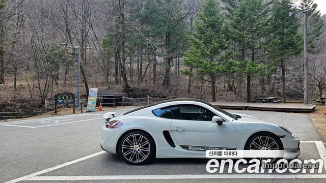Porsche Cayman сбоку