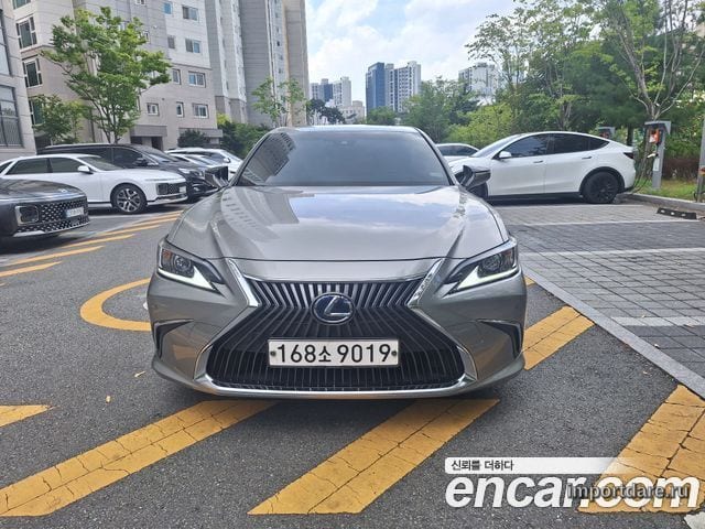 LEXUS ES300H 2020 — 79 100 км, светло-золотистый, Корея — под ключ — фото 1