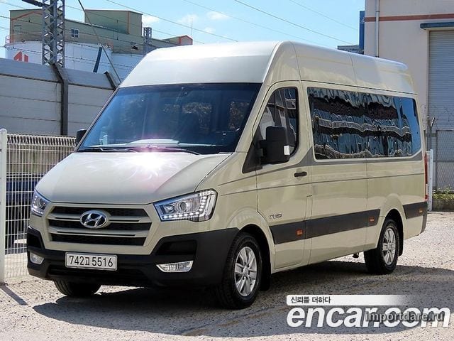 HYUNDAI SOLATI 2018 — 336 239 км, белый-перламутр, Корея — под ключ — фото 1